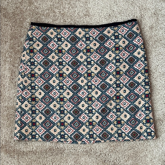 LOFT Dresses & Skirts - LOFT Patterned Skirt